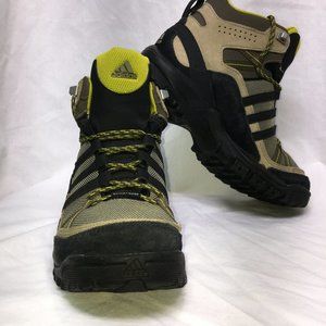 Women's Adidas Climaproof Traxion Hiking Boots Sz: 6 Green